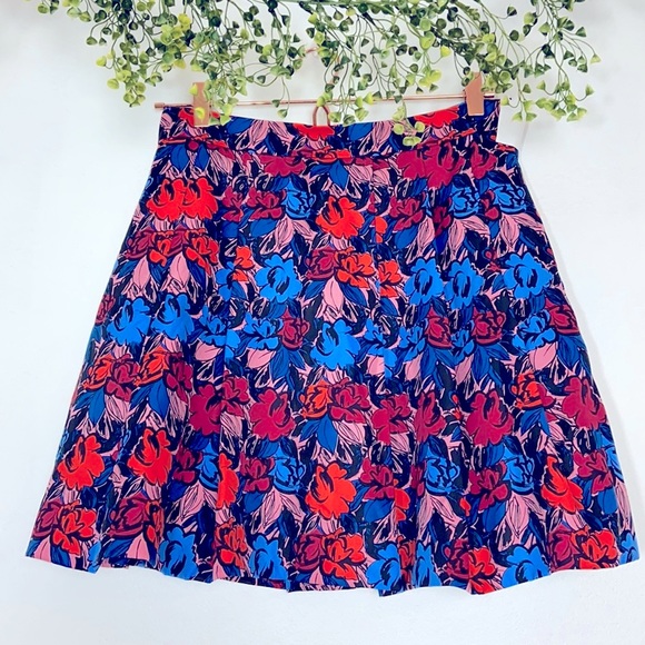 J. Crew Dresses & Skirts - J. Crew pleated floral Skirt
